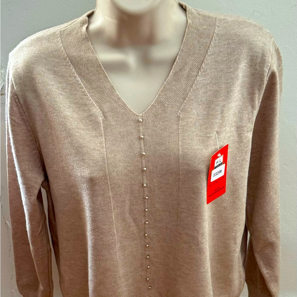 NWT beige pearl beading V-neck cottagecore sweater, size M boho quiet luxury
